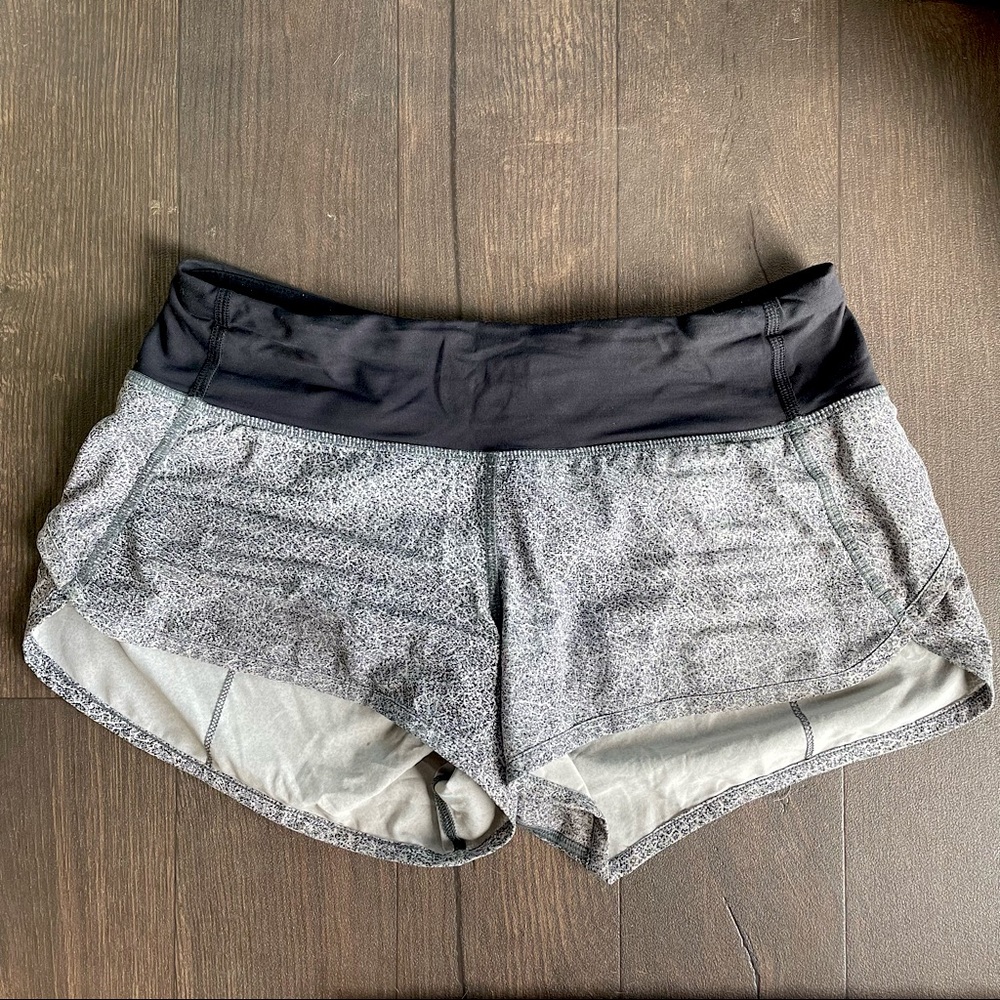 Lululemon Speed Up Low-Rise 2.5” Lined Running Shorts RARE COLOR